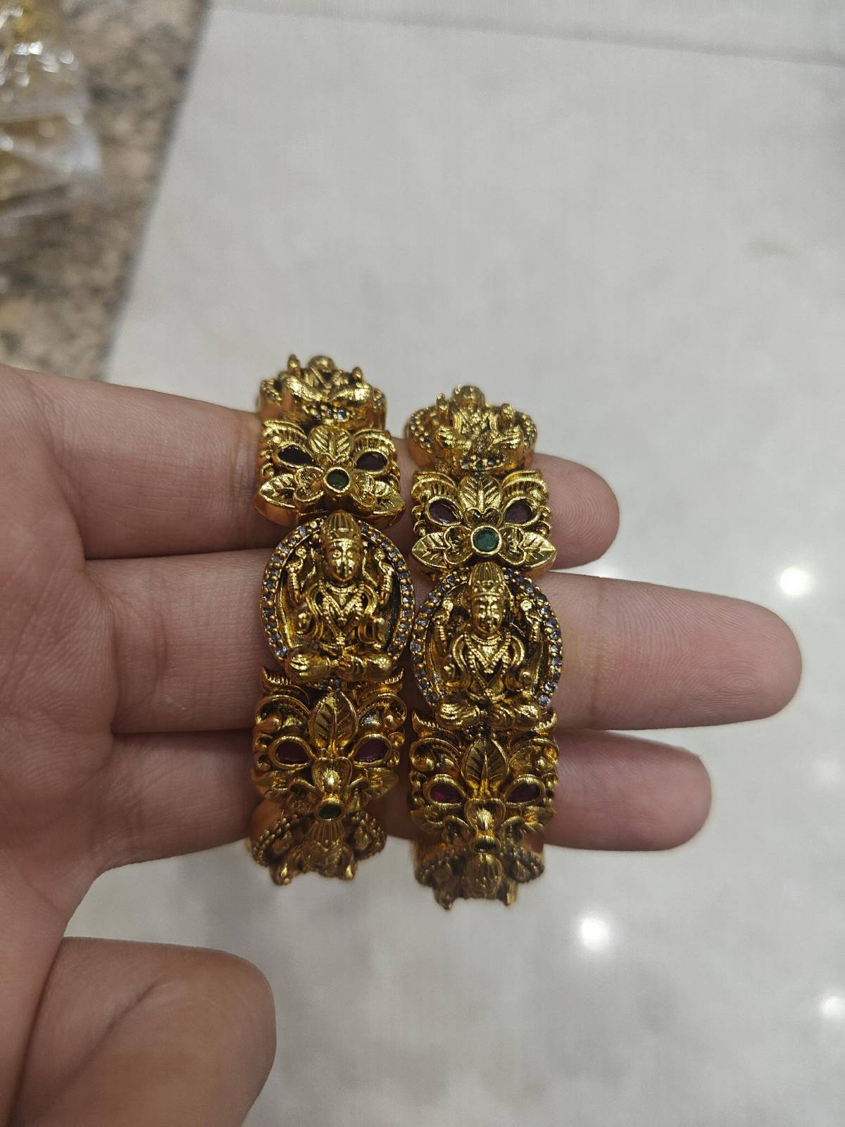 Meera Nakshi Temple Bangles
