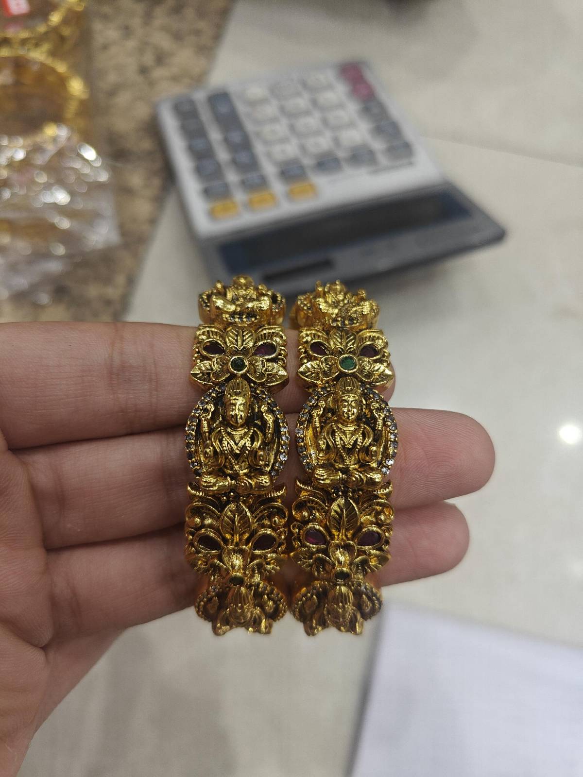 Meera Nakshi Temple Bangles