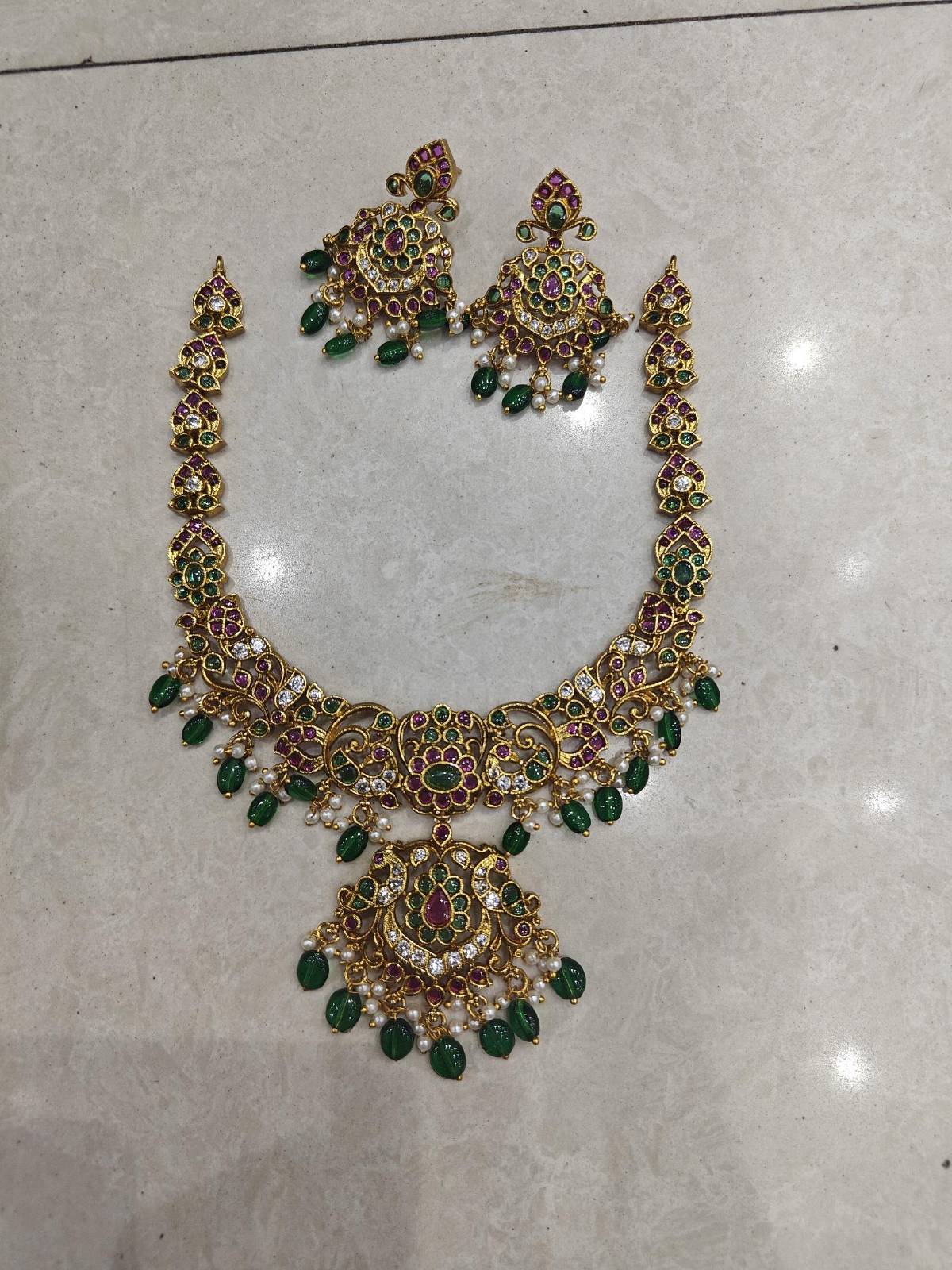 Shreya Kemp Necklace