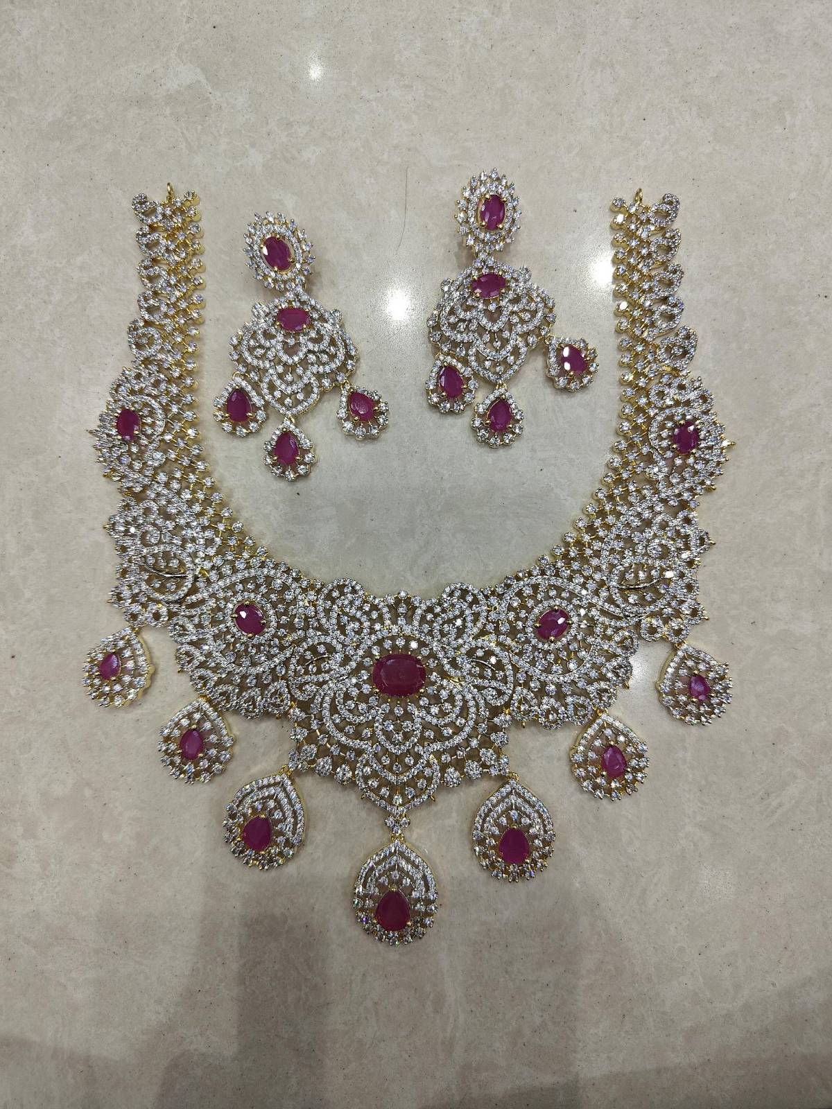 Navya Gilded Necklace