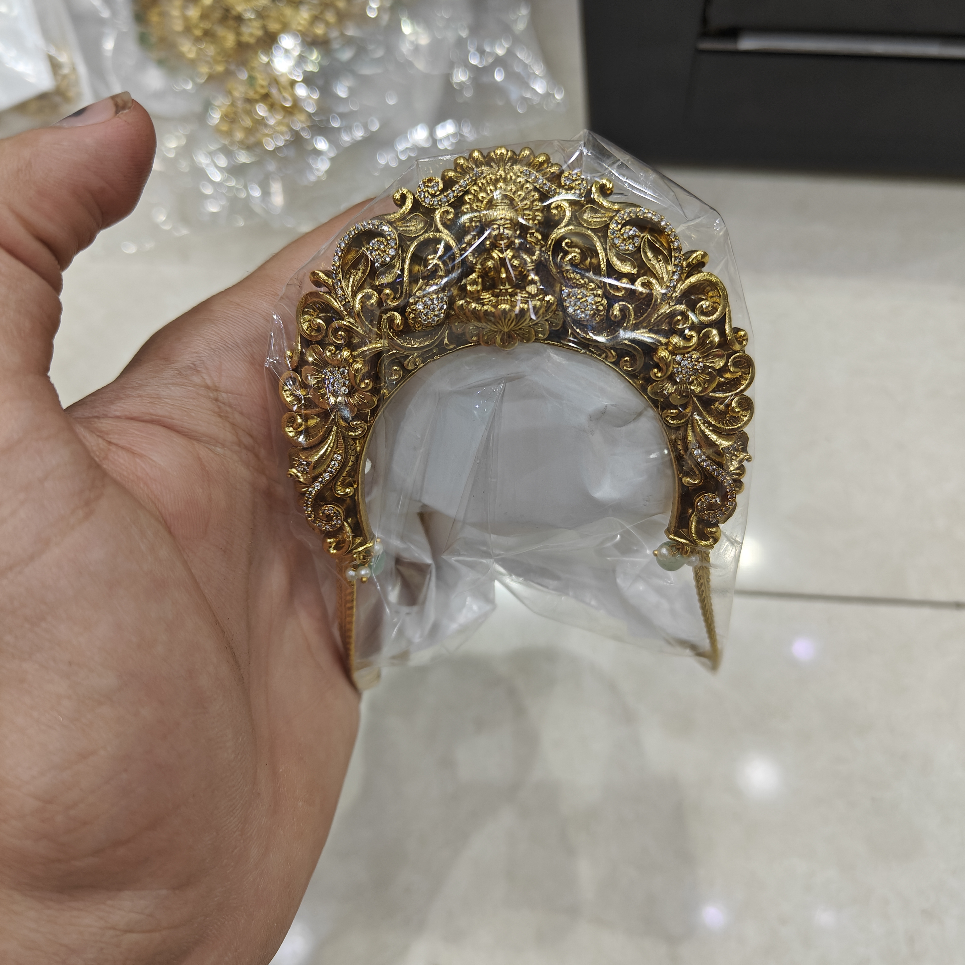 Rhea Nakshi Temple Vanki Armlet